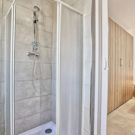 Mercury Penthouse - Centre - By Haven & Keys Malta * Sliema